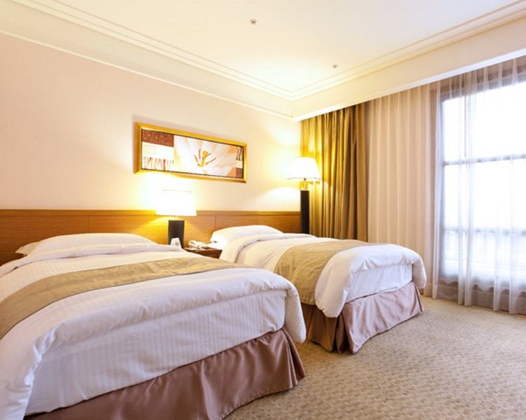 Fullon Hotel Taoyuan Bagian luar foto