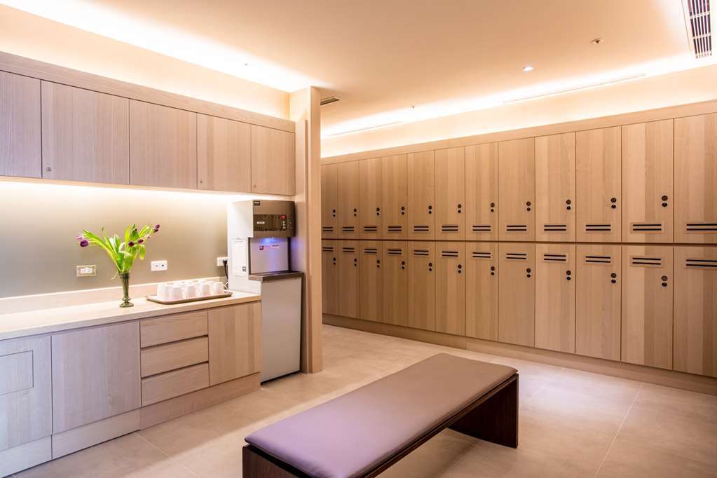 Fullon Hotel Taoyuan Bagian luar foto