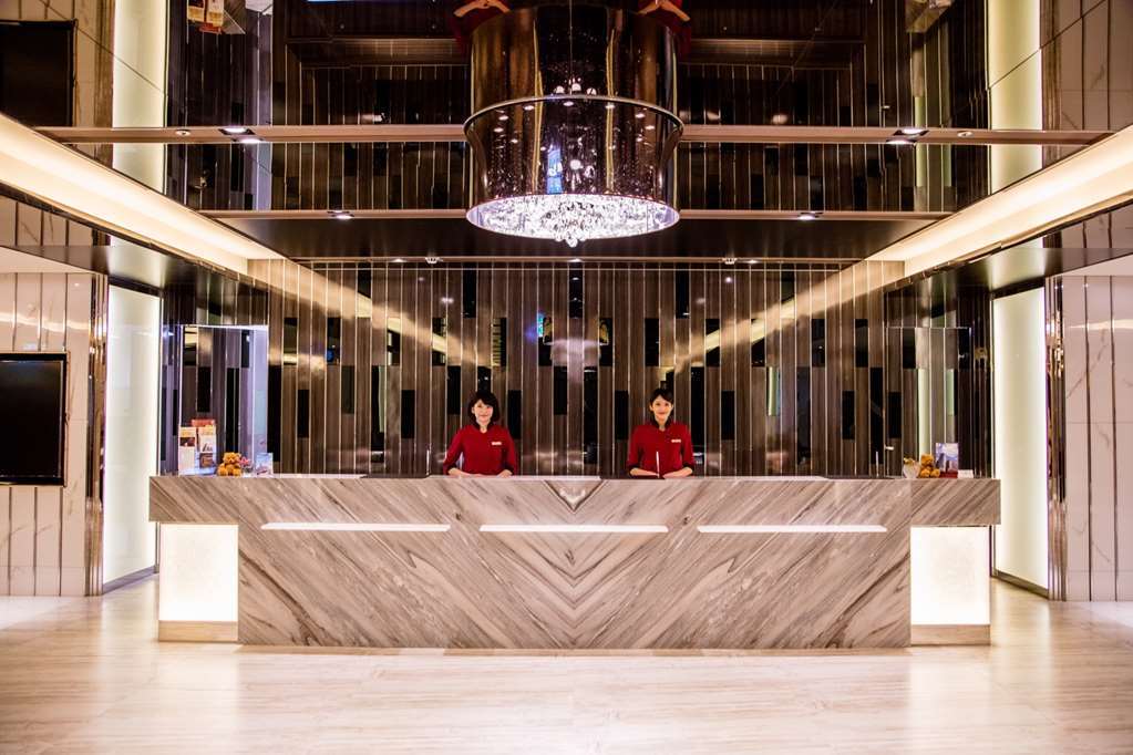 Fullon Hotel Taoyuan Bagian luar foto