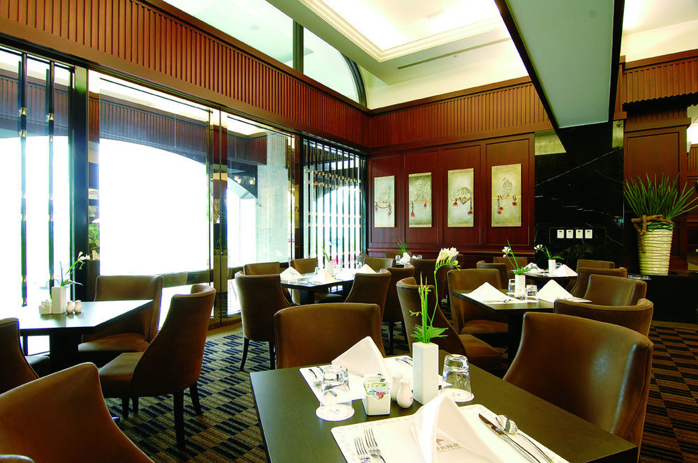 Fullon Hotel Taoyuan Bagian luar foto