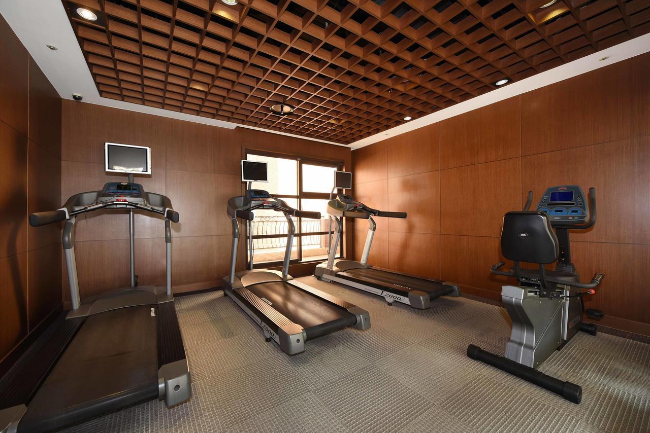 Fullon Hotel Taoyuan Bagian luar foto