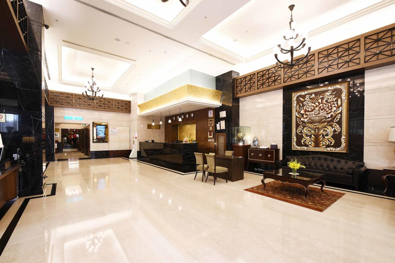 Fullon Hotel Taoyuan Bagian luar foto